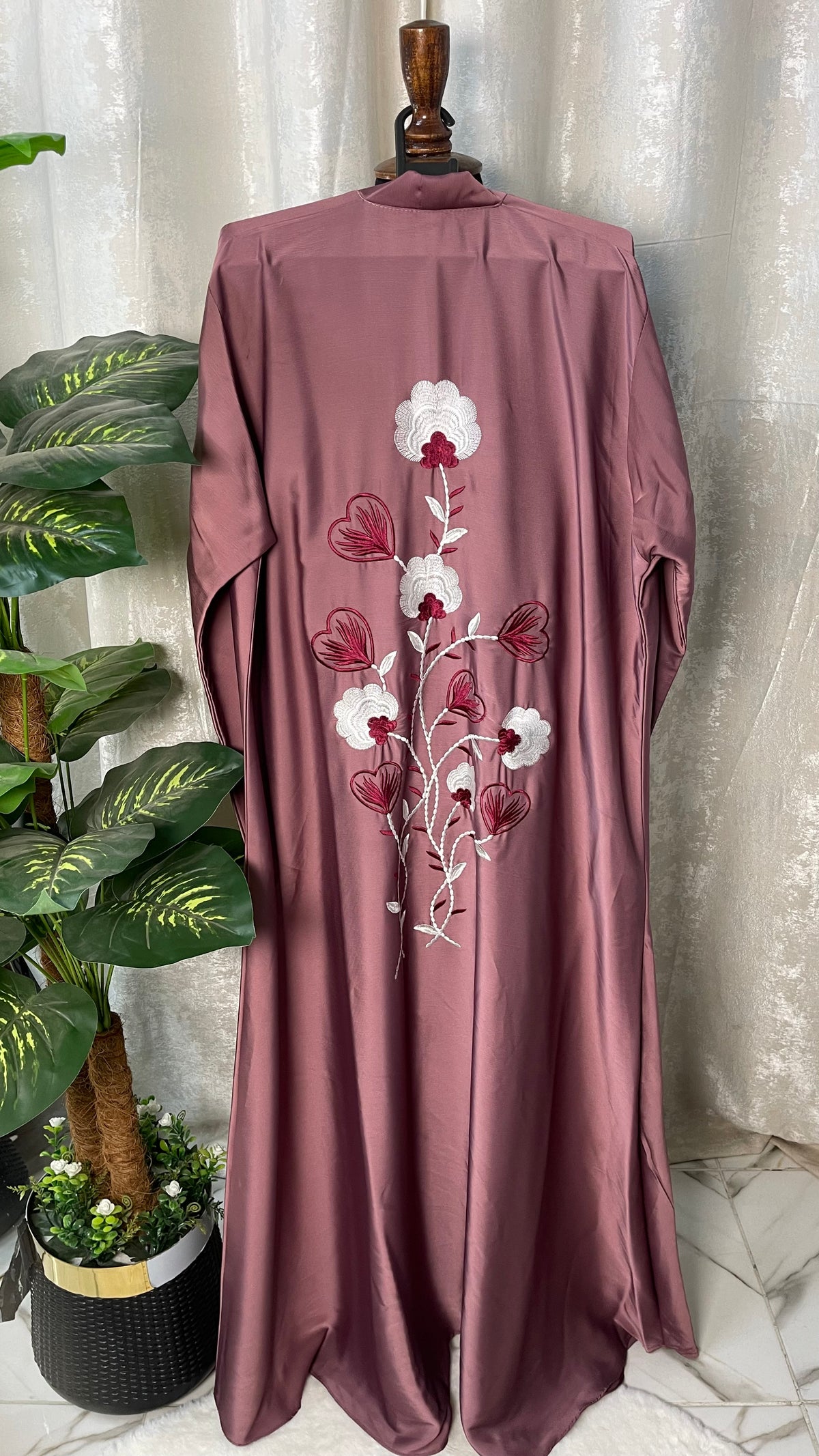 Tiktok Embriodery Abaya Set - Dusty rose With Red