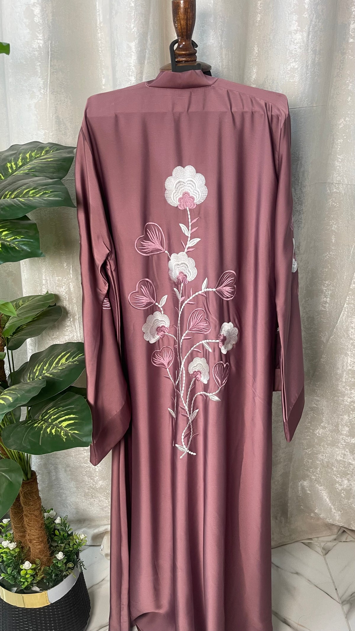 Tiktok Embriodery Abaya Set - Dusty rose