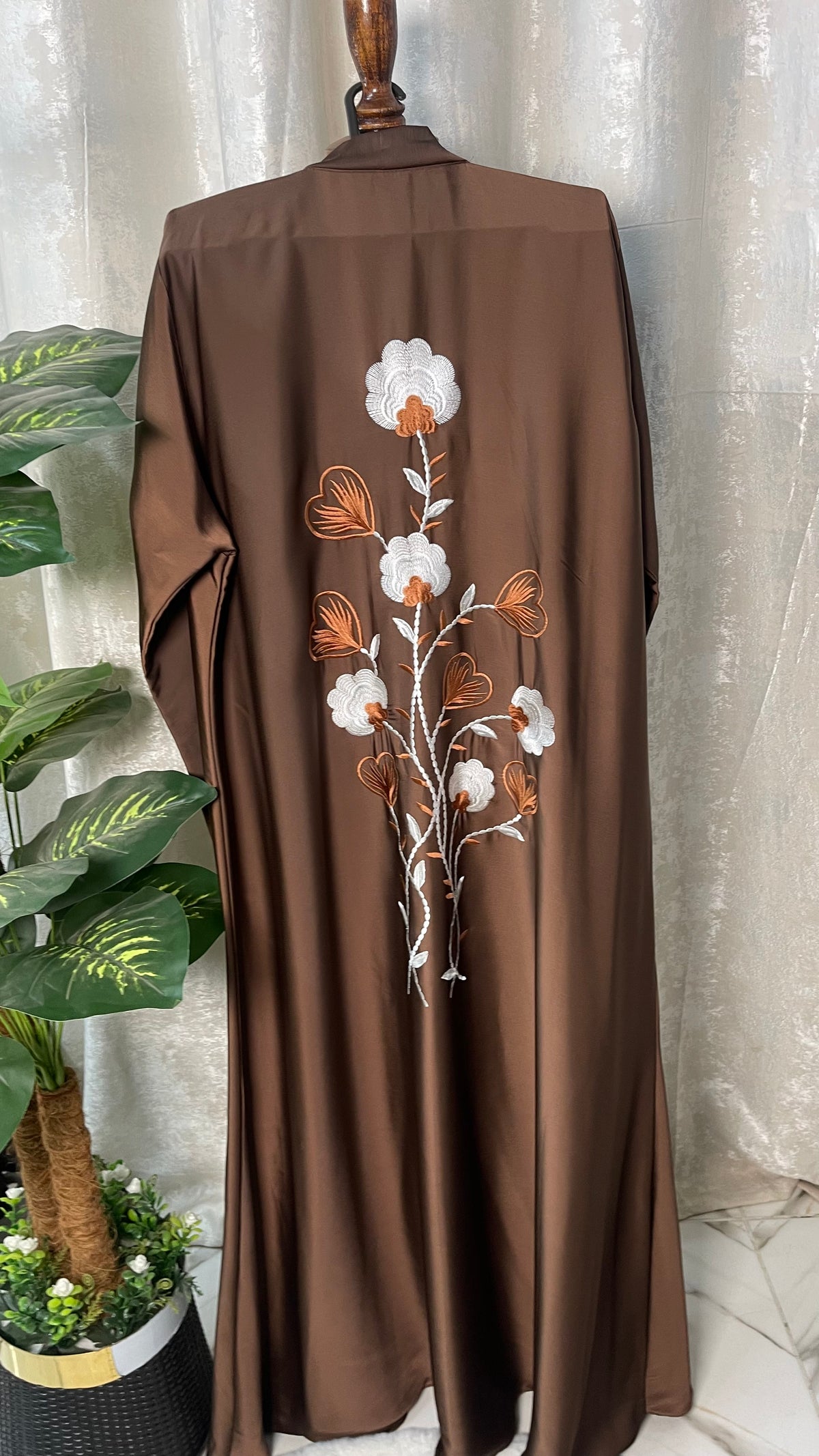 Tiktok Embriodery Abaya Set - Chocalaty