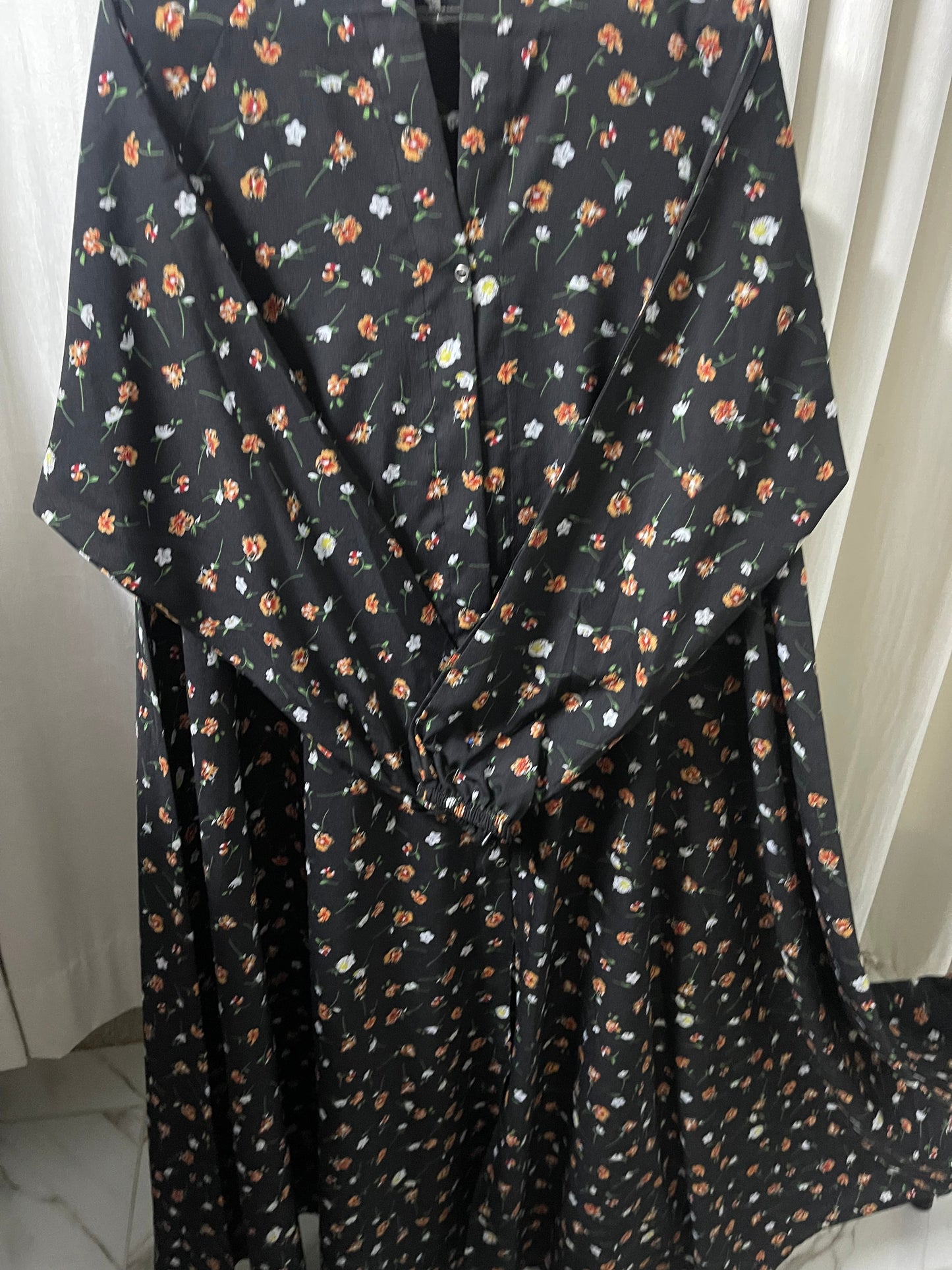 Long Flair Abaya Set - Black with flowers