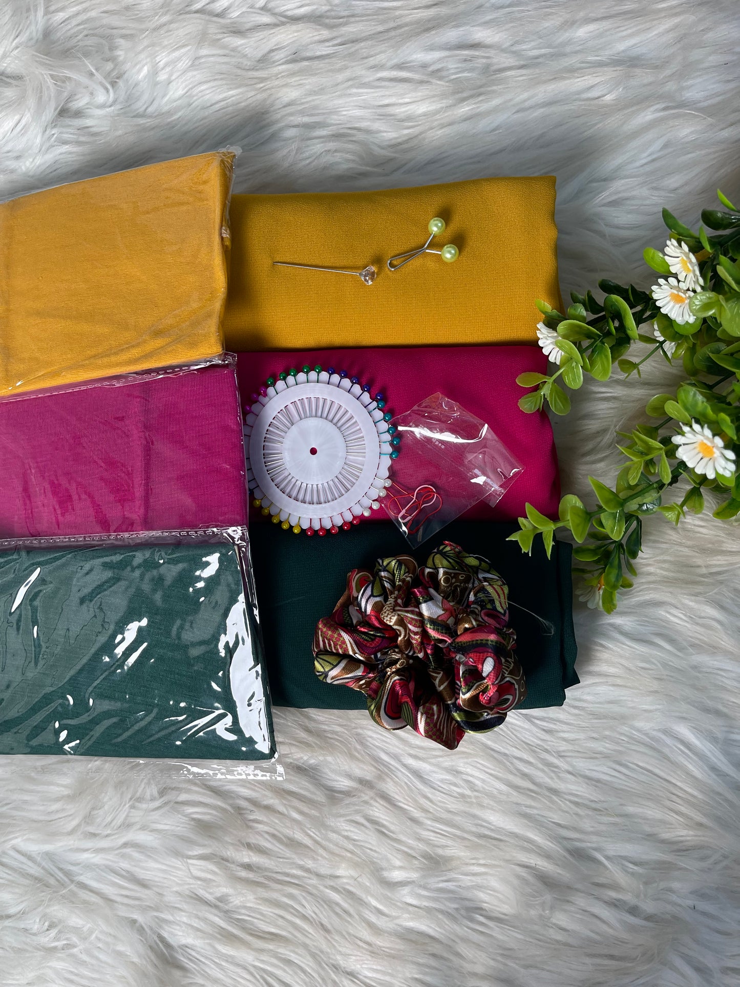 Azadi Hijab Deal 2 With Free Gifts