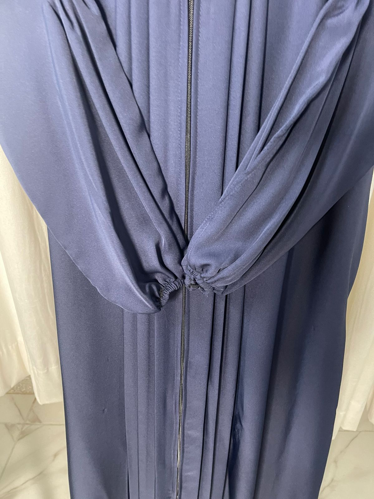 FULL ZIPPER ABAYA WITH POCKETS