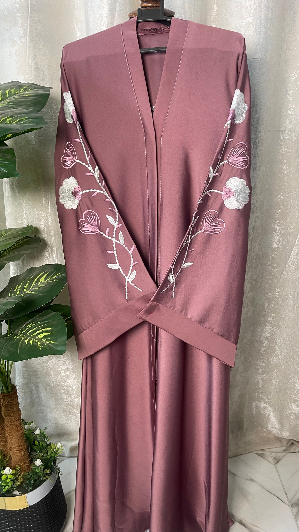 Tiktok Embriodery Abaya Set - Dusty rose