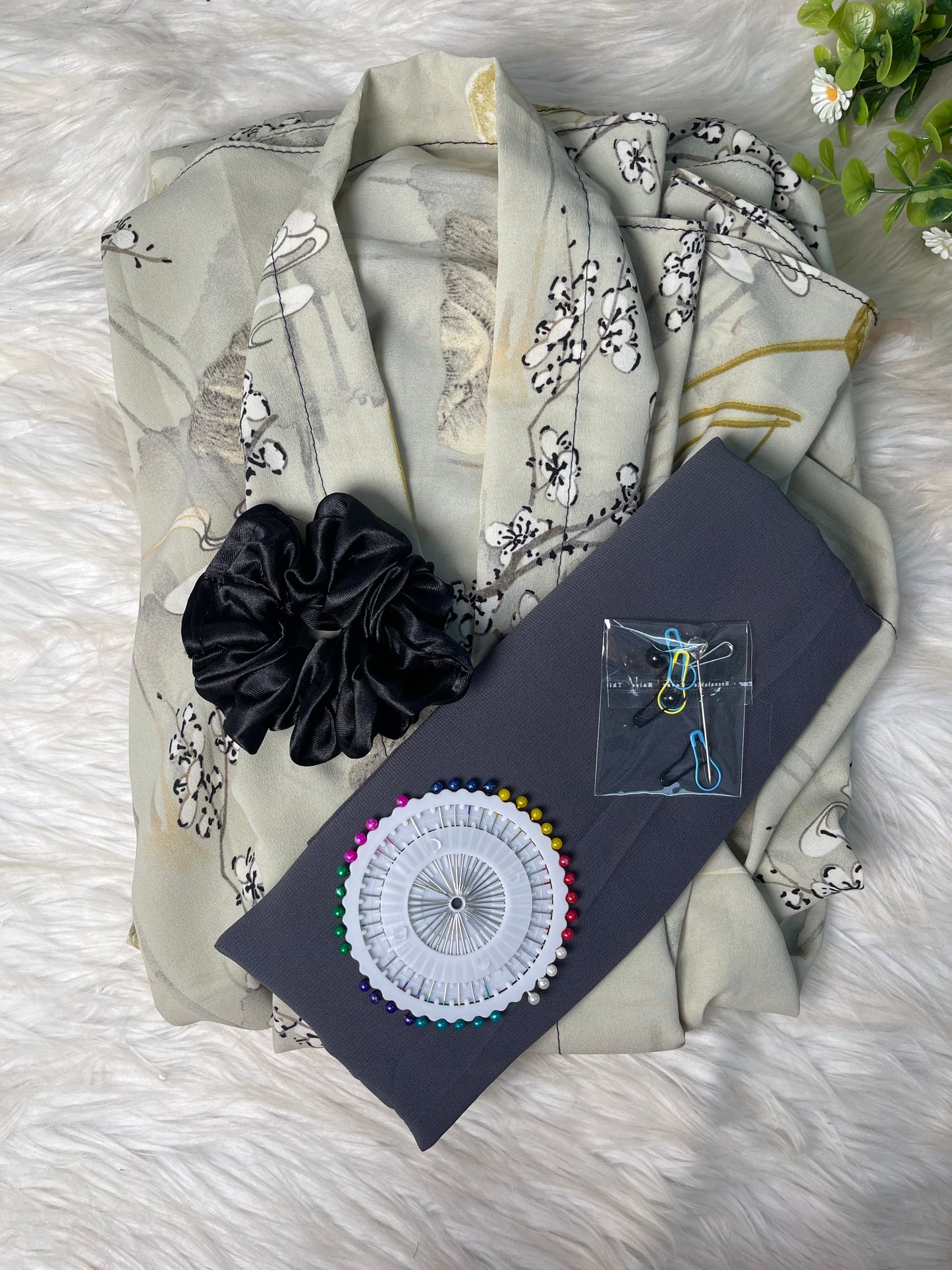 Long Flair Abaya Set - Pista With Grey