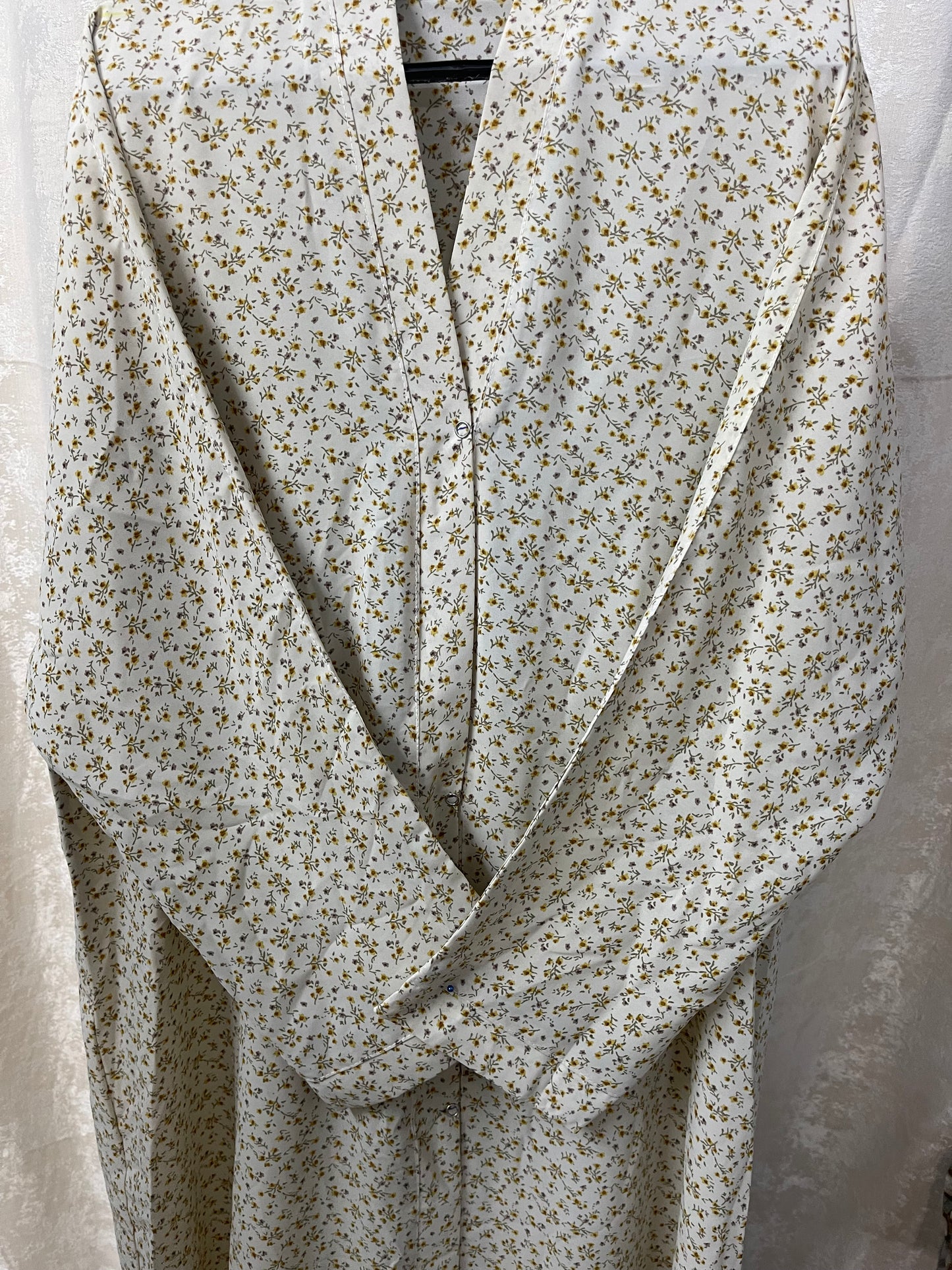 White with yellow green Flowers