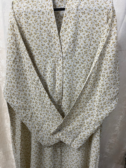 White with yellow green Flowers