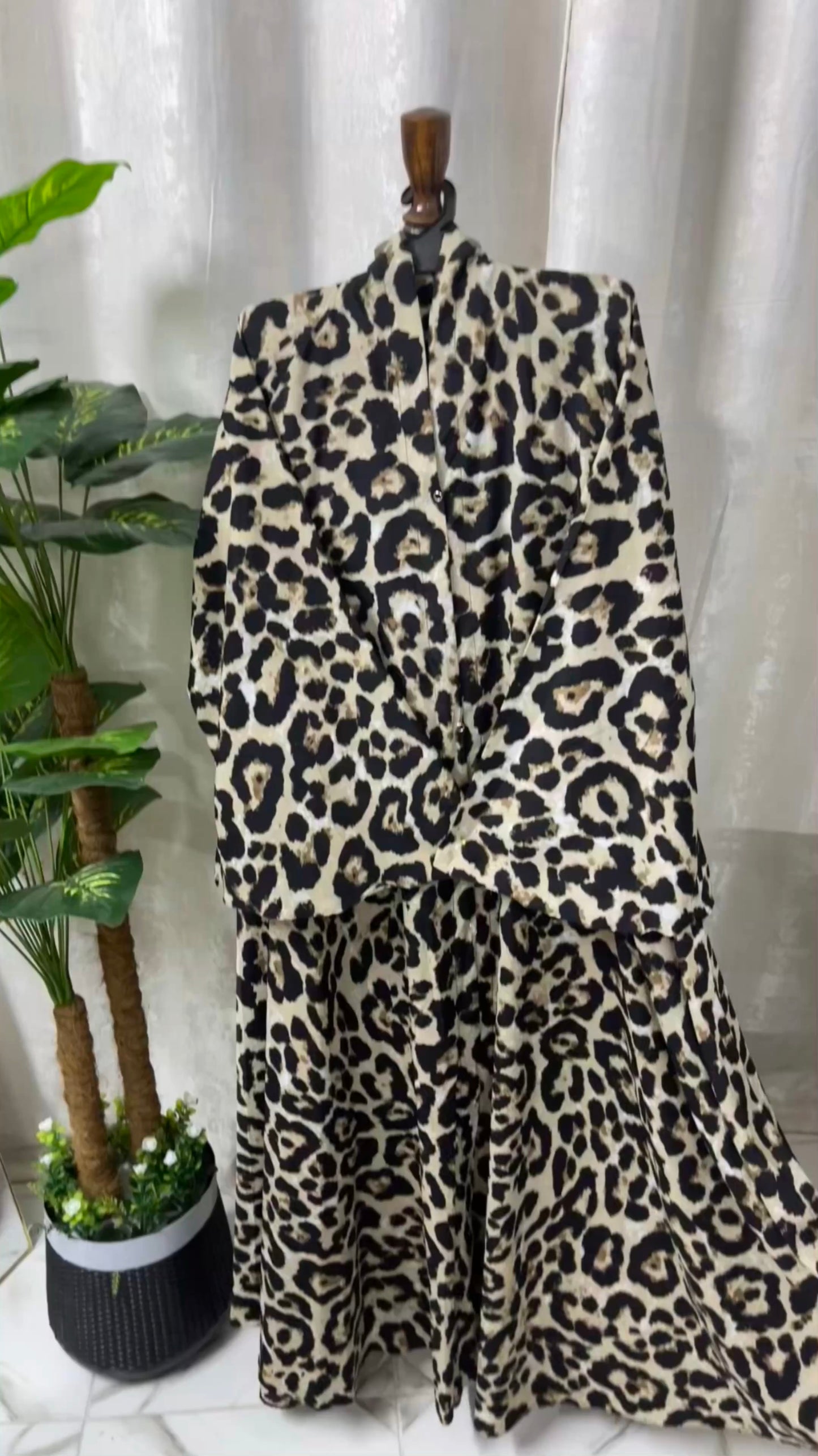 Printed Long Flair Abaya set (Jashn e Azadi Abaya deal 3)