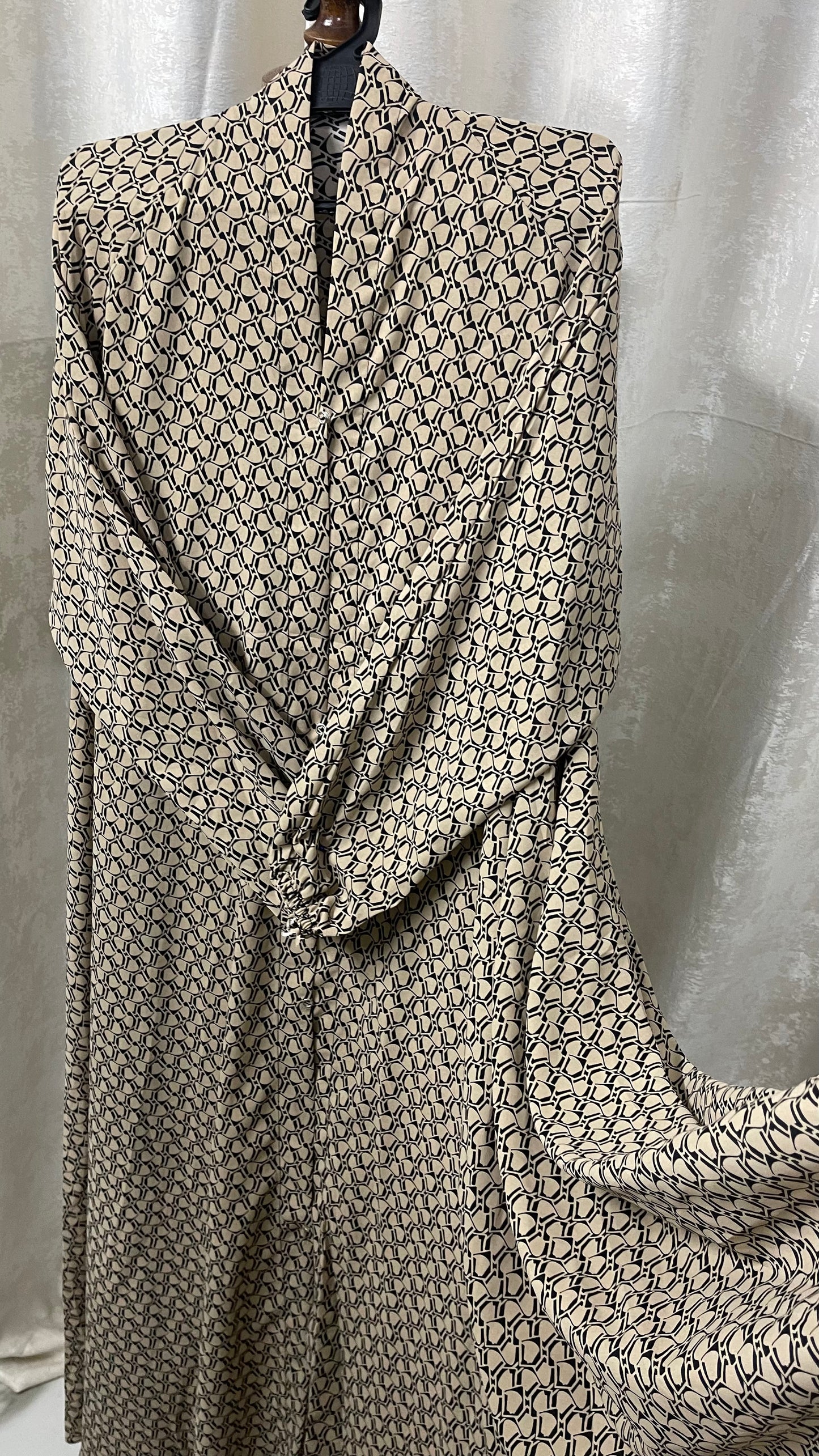 Long Flair Abaya Set - Beige With Black
