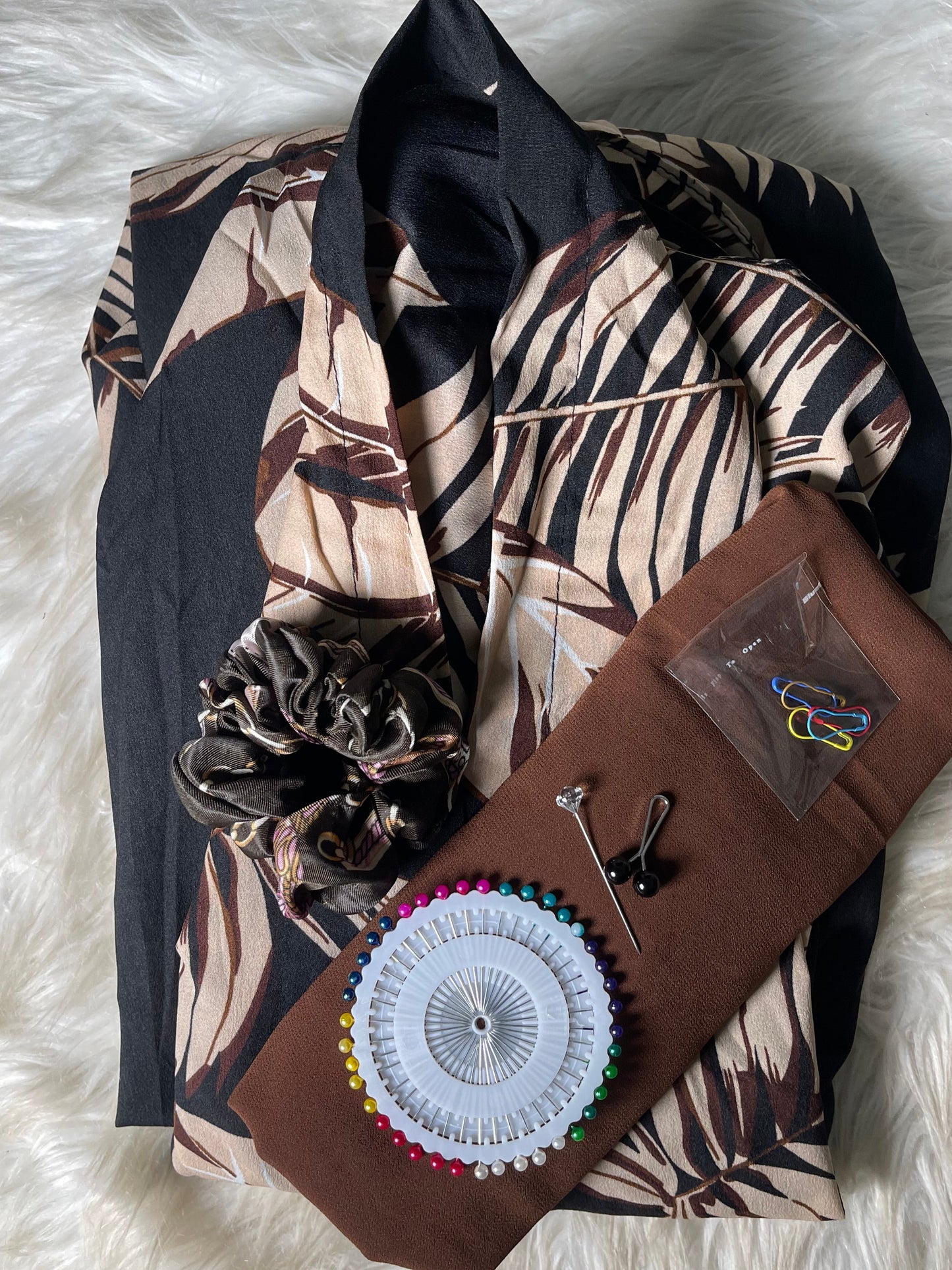 Long Flair Abaya Set - Black with dark brown