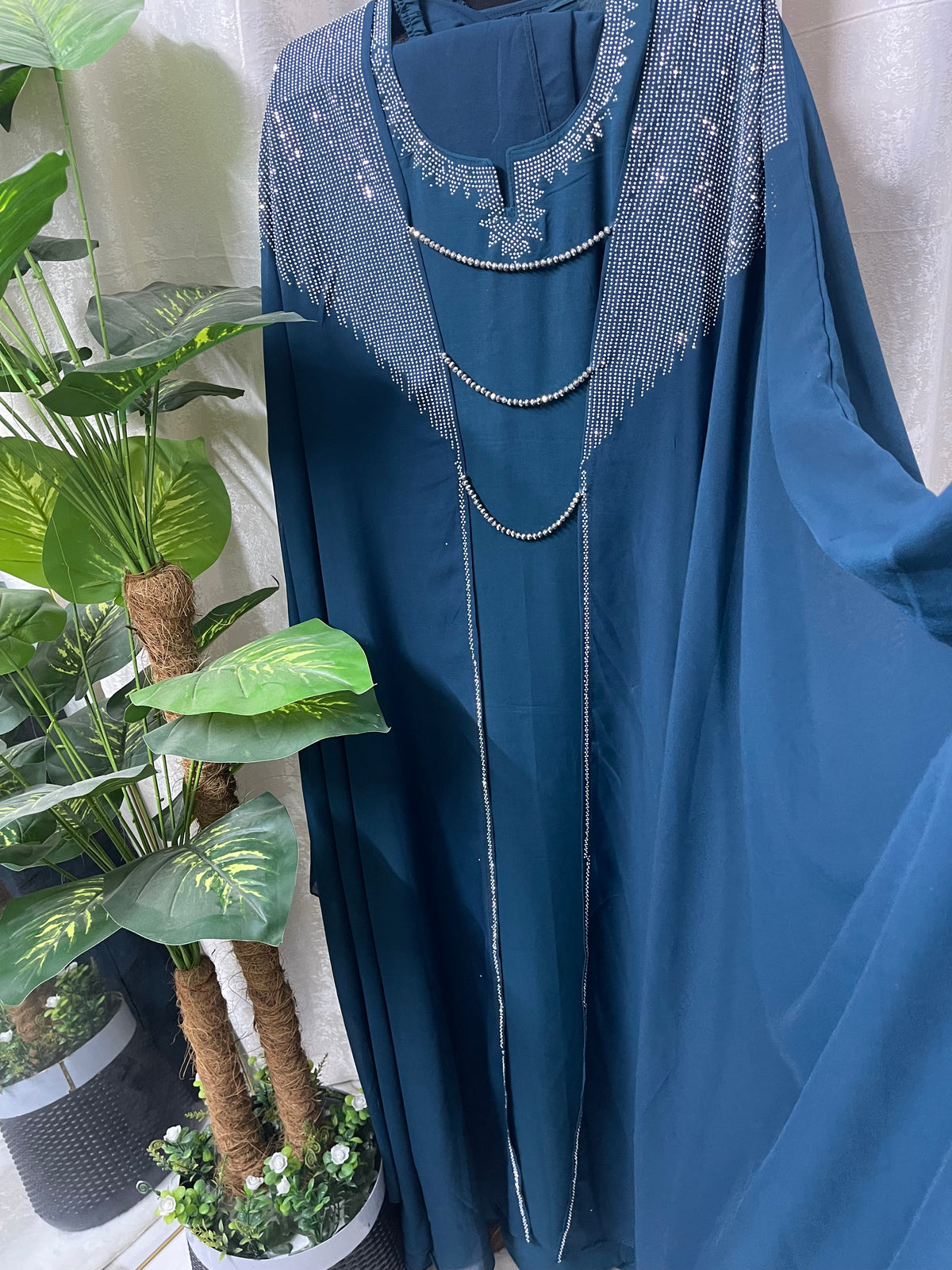 Pari Abaya - Zinc