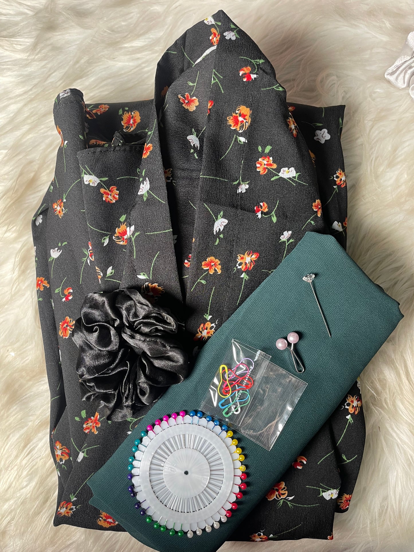 Long Flair Abaya Set - Black with flowers