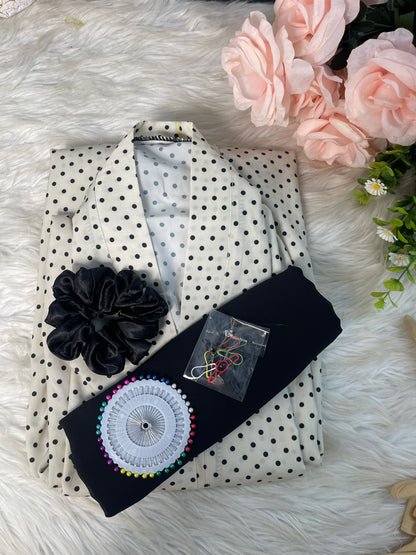Offwhite with polka