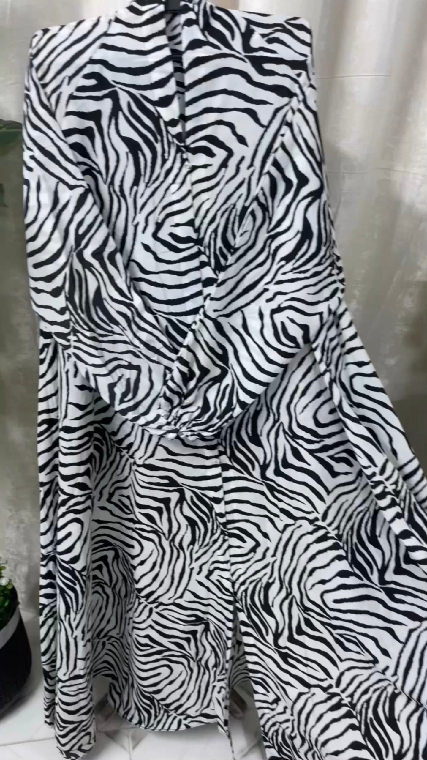 Printed Long Flair Abaya set (Jashn e Azadi Abaya deal 3)