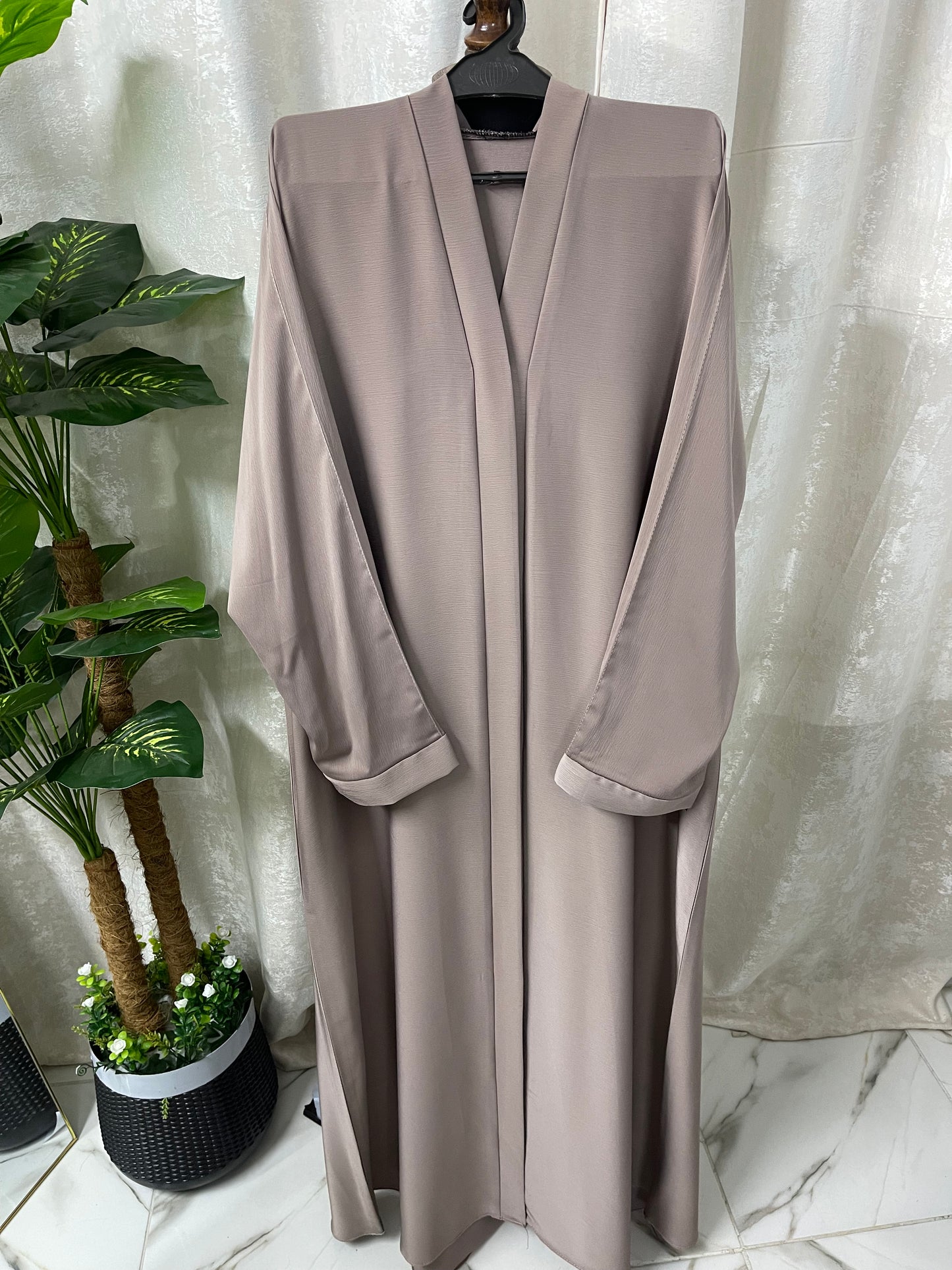 Tiktok Fabric Abaya Set - LightBrown