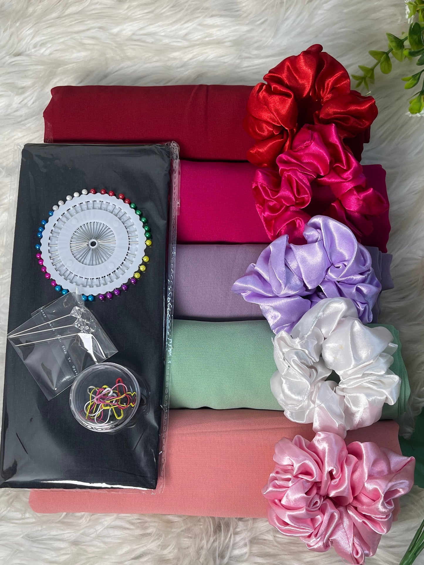 Rabi Ul Awwal Deal 2 | 5 Hijabs With Freebies