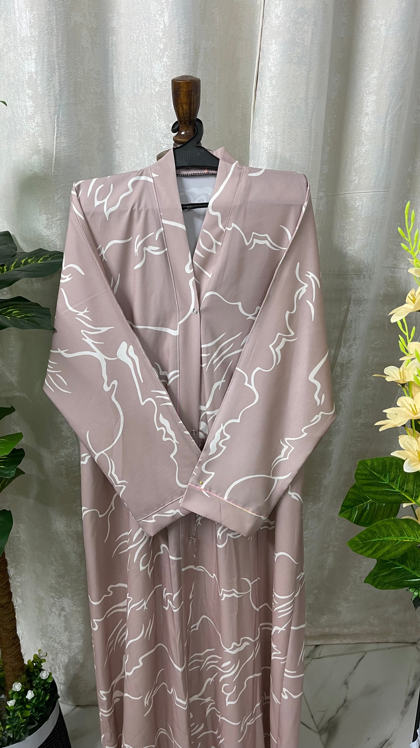 Printed Abaya Set With Free Gifts (Azadi Special Deal 2)