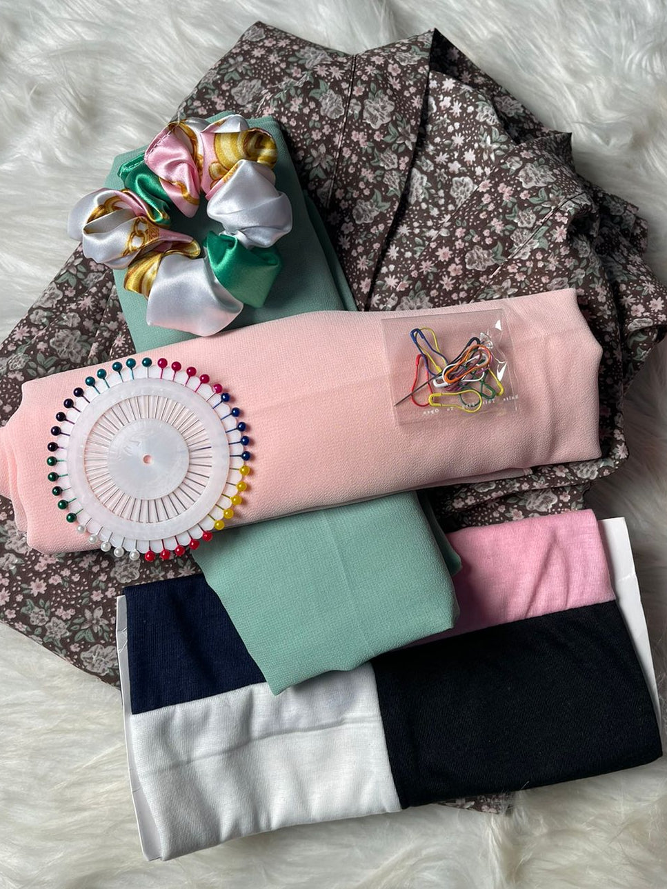 ABAYA WITH 2 HIJABS DEAL