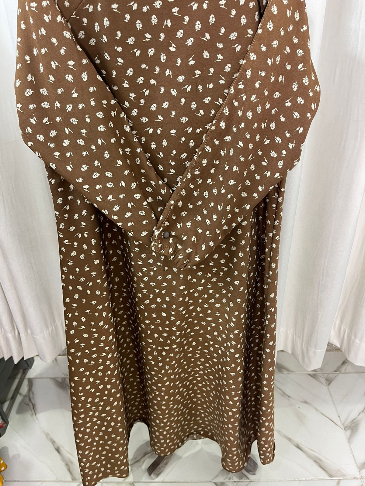 Close Printed Abaya Deal (RANDOM PRINT)