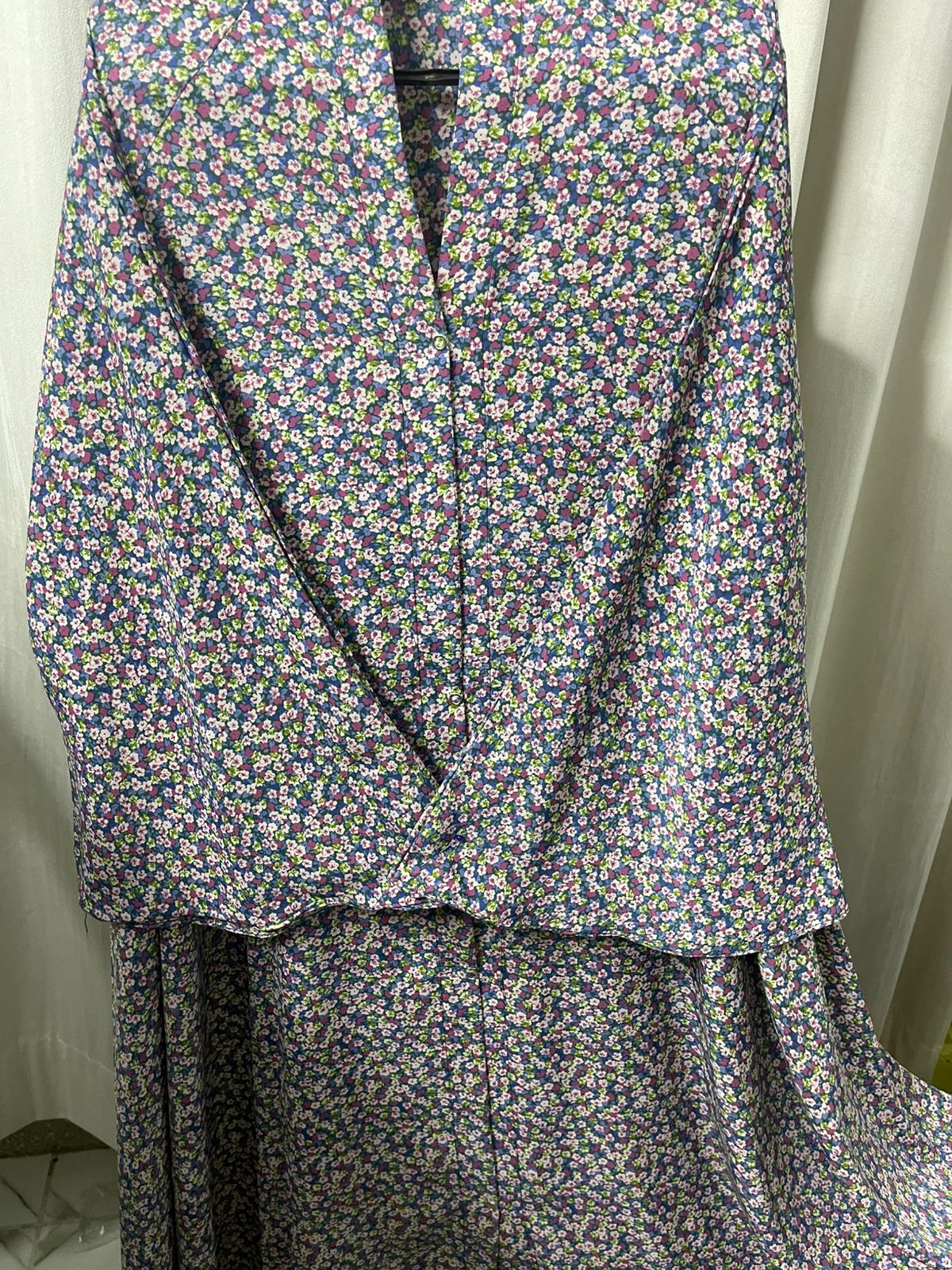 Long Flair Abaya With Scrunchie Pins